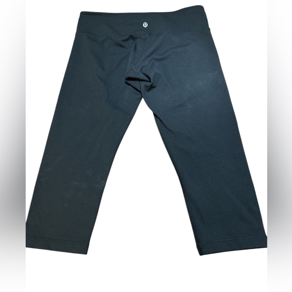 Lululemon black cropped leggings pants  size 10